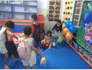 TRUNG TÂM NGOẠI NGỮ CÔNG DÂN VIỆT - VIETCI - ĐÊM HỘI TRĂNG RẰM - LỚP PRIMARY-LEVEL2_6